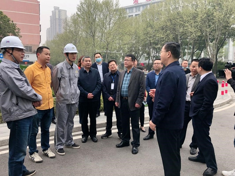 陳閣輝、胡流芳一行到岳州花園項(xiàng)目檢查指導(dǎo)工作
