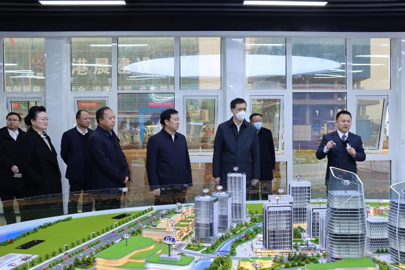 2023年2月，湖南省人民政府副省長周海兵到港晨公司岳陽自貿(mào)片區(qū)數(shù)字經(jīng)濟(jì)產(chǎn)業(yè)綜合體建設(shè)項目調(diào)研指導(dǎo)工作