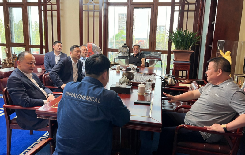 周鴻拜訪河北鑫?？毓杉瘓F有限公司董事長詹國海